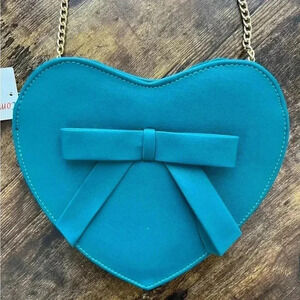 Companiafantastica teal blue heart shaped purse
